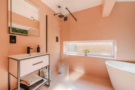 Bathroom-2.jpg
