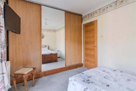 Bedroom 2-2.jpg