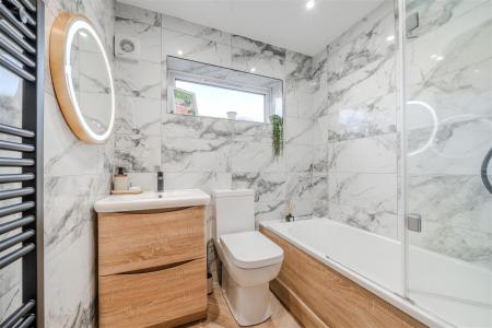 Bathroom-3.jpg