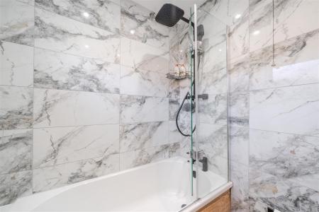 Bathroom-4.jpg