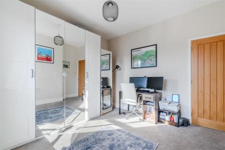 Bedroom 1-2.jpg