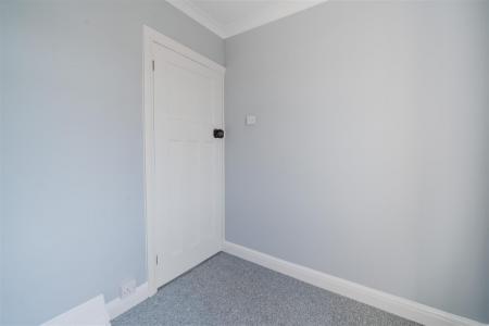 Bedroom 2-2.jpg