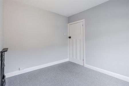 Bedroom 3-3.jpg