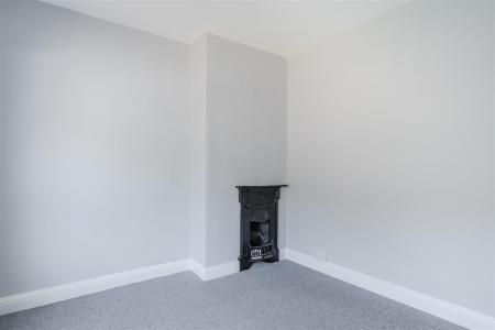 Bedroom 3-2.jpg