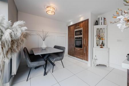 Kitchen-6.jpg