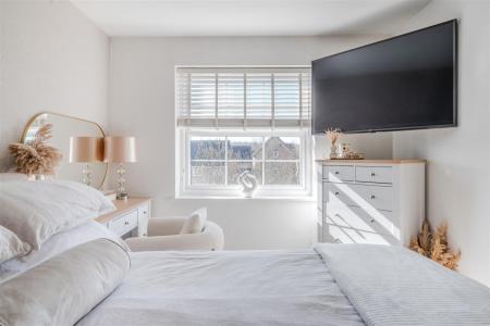 Bedroom 2-4.jpg