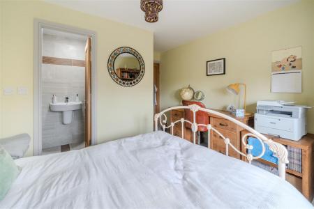 Bedroom 4-2.jpg