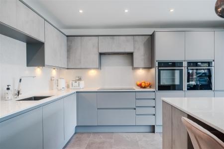 Kitchen-2.jpg