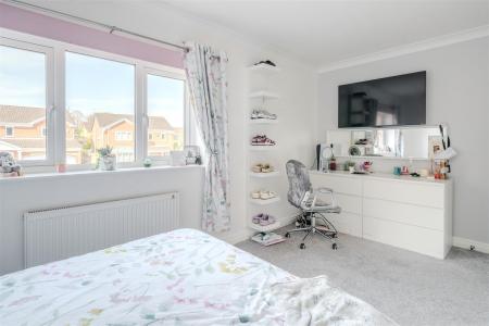 Bedroom 2-2.jpg