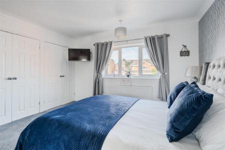 Bedroom 1-3.jpg