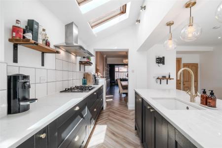Kitchen-4.jpg