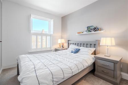 Bedroom 1.jpg