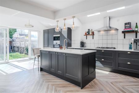 Kitchen-2.jpg