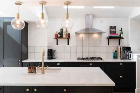 Kitchen-8.jpg