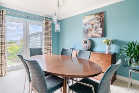 Dining Room.jpg
