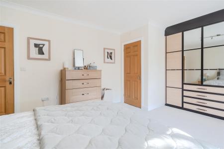 Bedroom 1-3.jpg