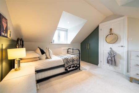 Bedroom 5-2.jpg