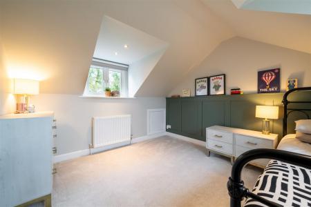 Bedroom 5-3.jpg