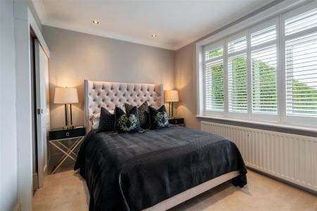 Bedroom 1.jpg