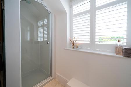 Bedroom 4-7.jpg