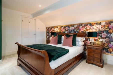 Bedroom 4-4.jpg