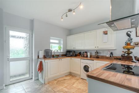 Kitchen-3.jpg
