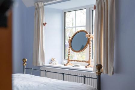 Bedroom 3-3.jpg