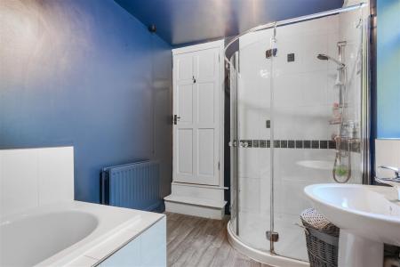 Bathroom-2.jpg