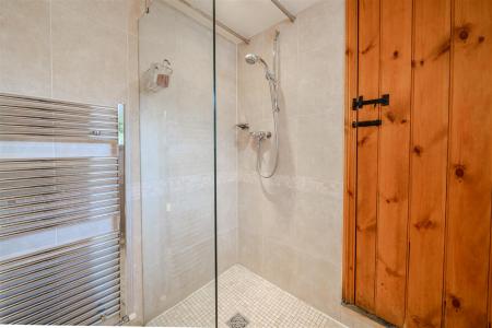Bathroom-2.jpg