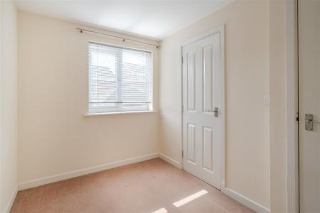 Bedroom1-2.jpg