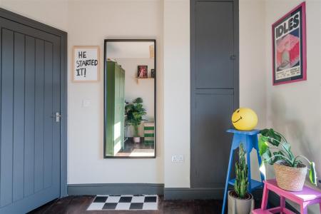 Bedroom2-3.jpg