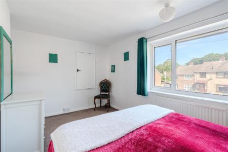 Bedroom 1-4.jpg