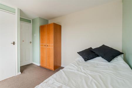 Bedroom 2-2.jpg