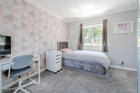 Bedroom1-4.jpg