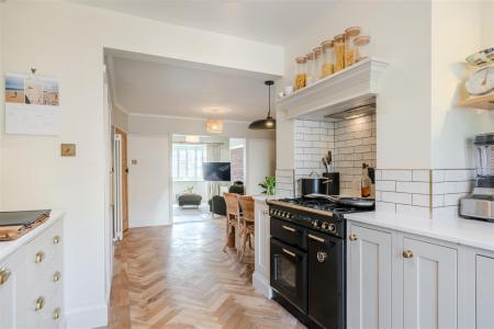 Kitchen-2.jpg