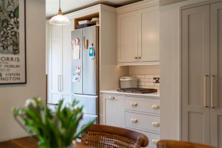 Kitchen-5.jpg