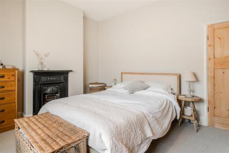 Bedroom3-2.jpg