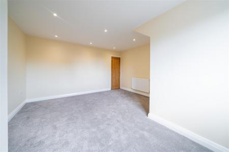 Bedroom 1-3.jpg