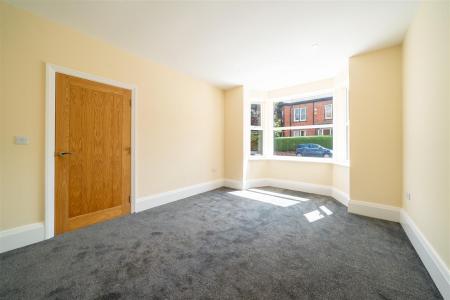 Living room-2.jpg