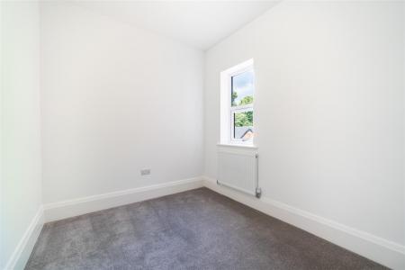 Bedroom 4.jpg