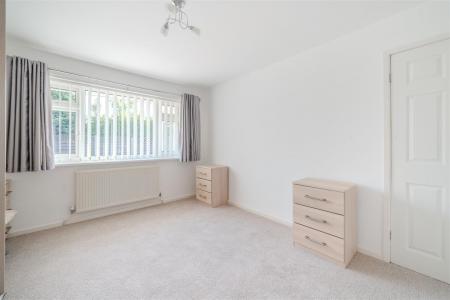 Bedroom2-2.jpg
