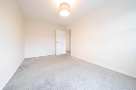 Main Bedroom-3.jpg