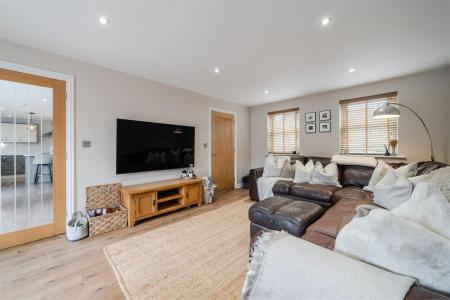 Living Room-2.jpg