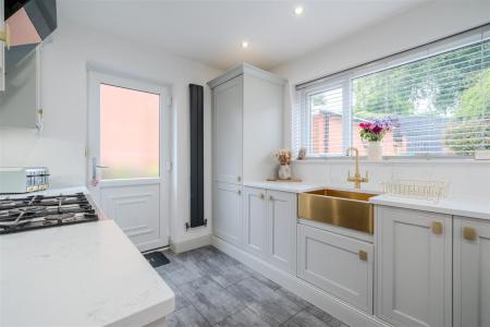 Kitchen-3.jpg