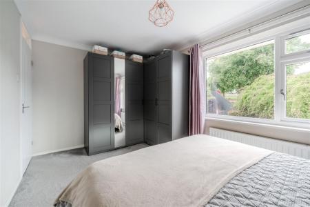 Bedroom2-2.jpg