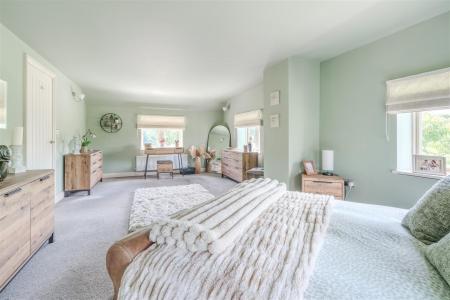 Bedroom3-3.jpg