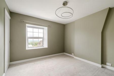 Bedroom1-3.jpg