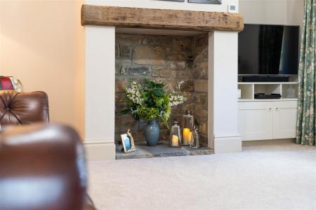 living room-4.jpg