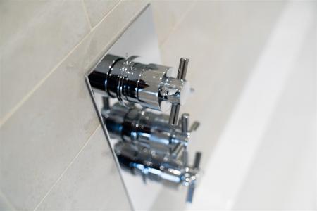 Bathroom-5.jpg