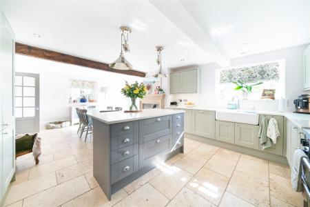 Kitchen-2.jpg